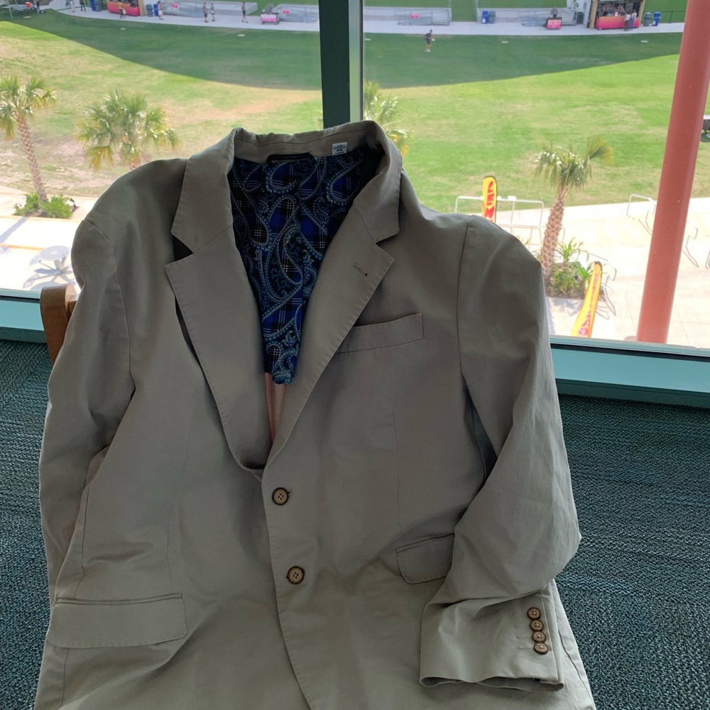 Robert Graham Tan Lightweight Jacket